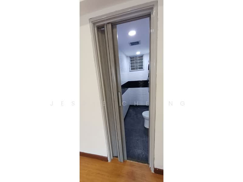 Kondominium untuk Dijual di Paradesa Rustica - Jessie Cheong - Bathroom - PropertyGuru.com.my