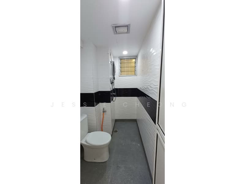 Kondominium untuk Dijual di Paradesa Rustica - Jessie Cheong - 2nd bathroom - PropertyGuru.com.my