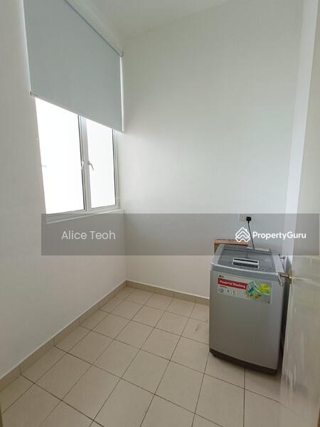 Untuk Disewa - Southbay Plaza