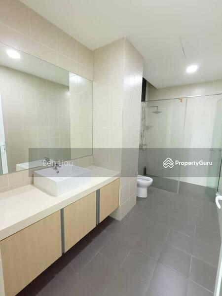 Untuk Disewa - Southbay Plaza
