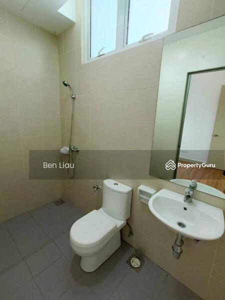 Untuk Disewa - Southbay Plaza
