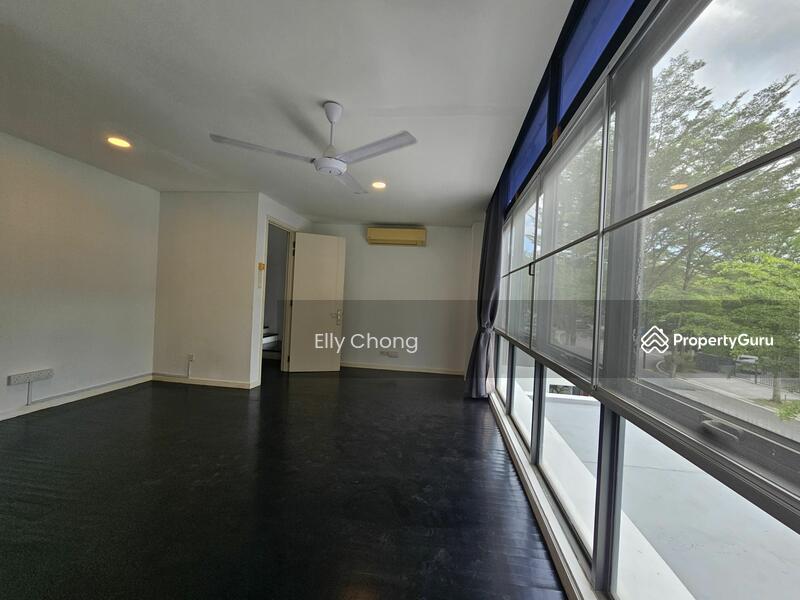 Untuk Dijual - Lake Fields