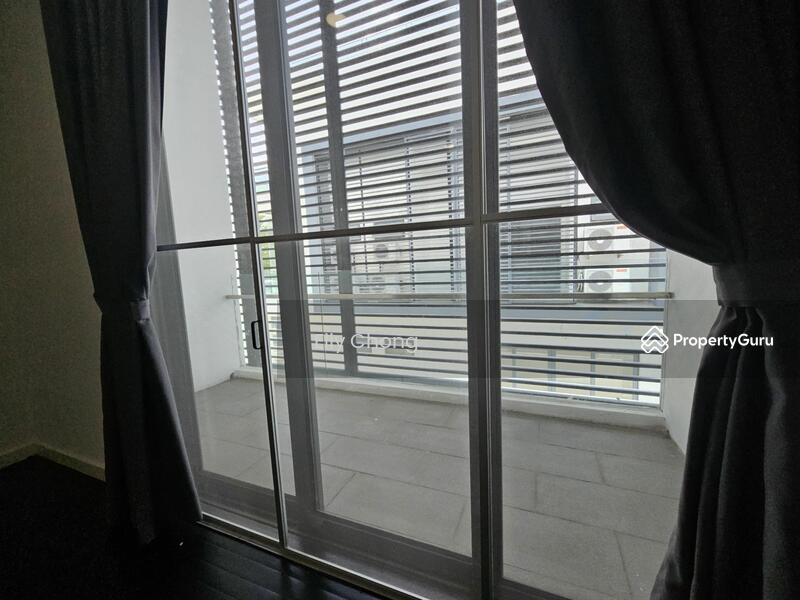 Untuk Dijual - Lake Fields