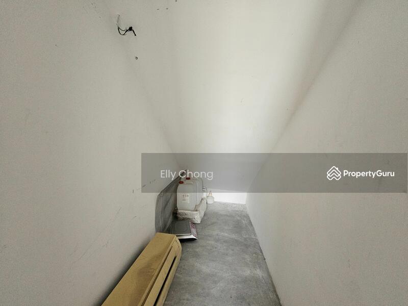 Untuk Dijual - Lake Fields