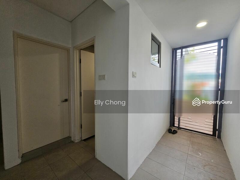 Untuk Dijual - Lake Fields