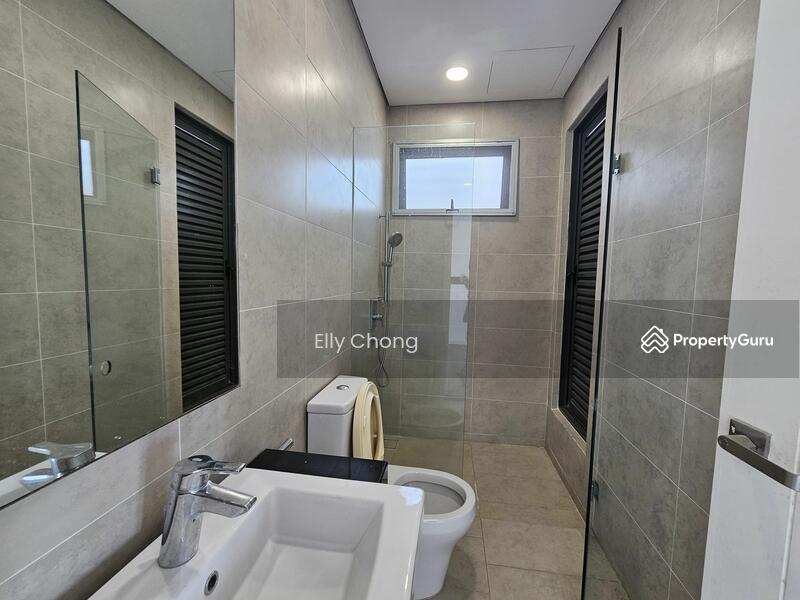 Untuk Dijual - Lake Fields