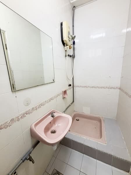 Kondominium untuk Disewa di Casa Mila - Lee Kah Shing - Bathroom - PropertyGuru.com.my
