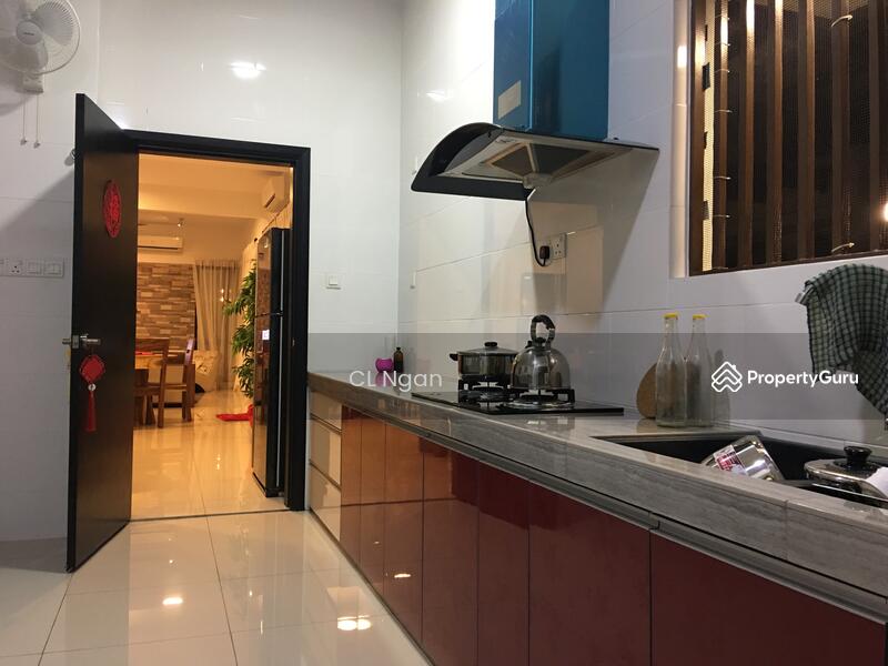 Untuk Disewa - Jade Hills