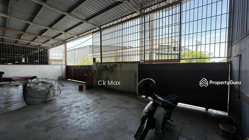 For Sale - 1.5 Storey Semi Detached Factory @ Menglembu Timur, Ipoh