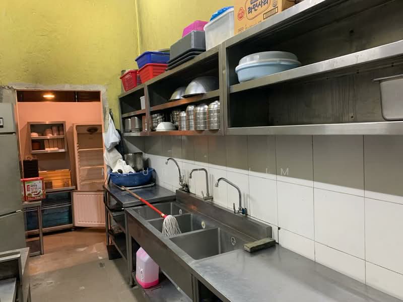 Kedai untuk Disewa di Taman Mayang (Petaling Jaya) - Maureen Lim - Kitchen - PropertyGuru.com.my