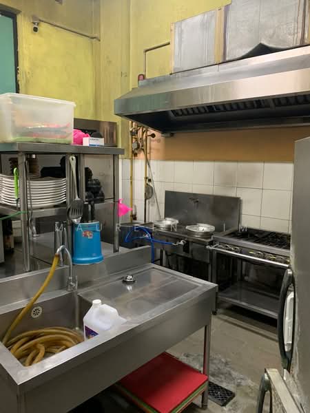 Kedai untuk Disewa di Taman Mayang (Petaling Jaya) - Maureen Lim - Kitchen - PropertyGuru.com.my