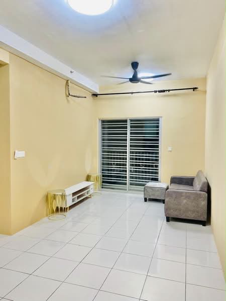 Service Residence for Rent at Kita Impian @ Cybersouth - Erin Yusof - Living Room - PropertyGuru.com.my