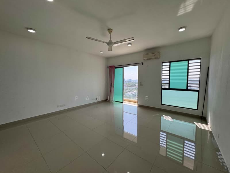 Kondominium untuk Disewa di Cybersquare - Paul Lee - Living Room - PropertyGuru.com.my