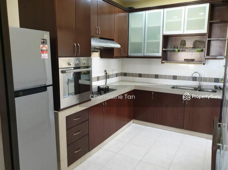 Nadia Parkhomes, Persiaran Residen, Desa Parkcity, Kuala Lumpur, 3