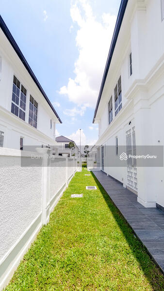 For Sale - STONERIDGE the LARGEST SiZE Bungalow 78X95 CORNER Lot 5054sf Eco Majestic Semenyih