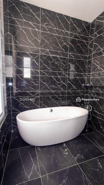 For Sale - STONERIDGE the LARGEST SiZE Bungalow 78X95 CORNER Lot 5054sf Eco Majestic Semenyih