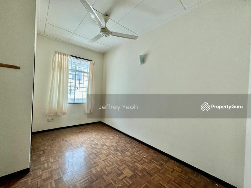 For Sale - 2/stories Terrace @ Bukit Gambier