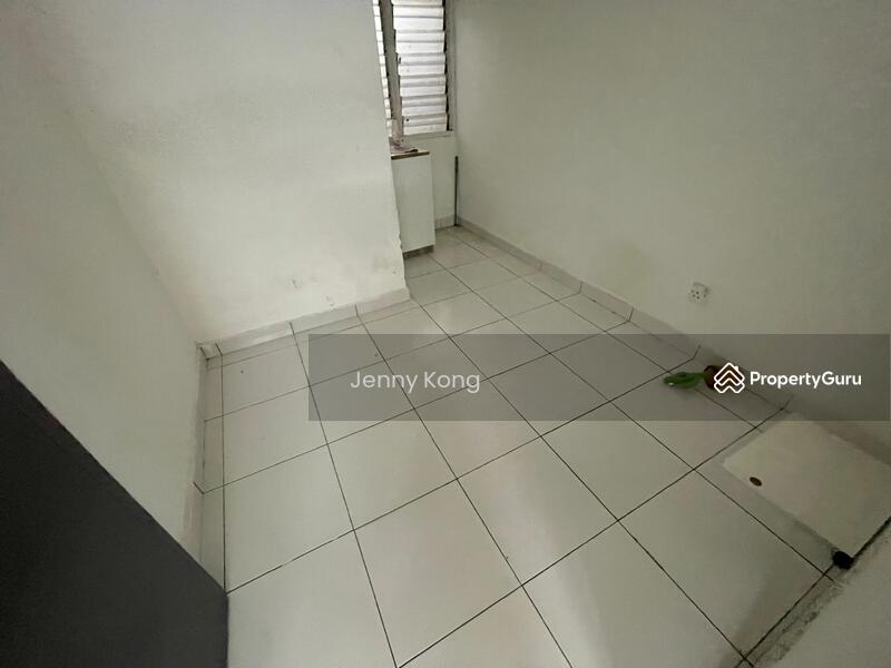 Untuk Dijual - Happy Court