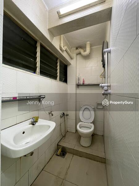 Untuk Dijual - Happy Court