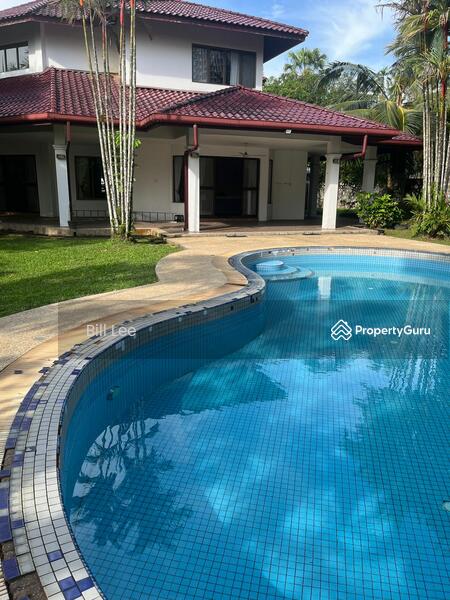bungalow with pool
