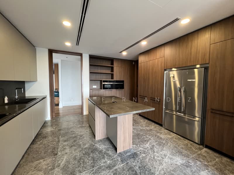 Condominium for Sale at The Peak - Shawn Fernandez - Fully Fitted Breakfast Kitchen - PropertyGuru.com.my