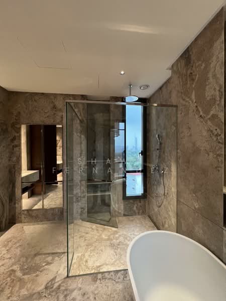 Condominium for Sale at The Peak - Shawn Fernandez - Master Bathroom - PropertyGuru.com.my