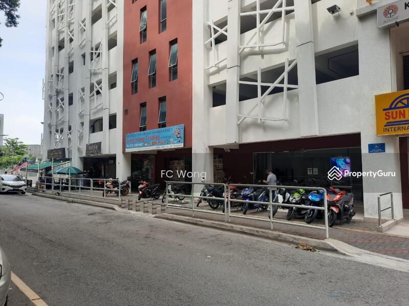Plaza Taragon Kelana 5.5 Storey Buildings Complex