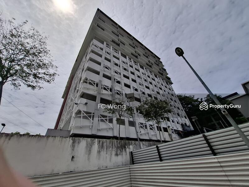 8 Storey Car Park Building Attached With Plaza Taragon Kelana Building Complex