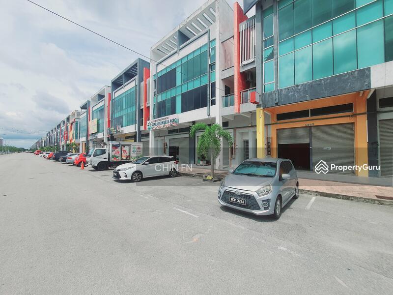 For Sale - Best ROI 3.92% Below Value 5% Face Main Road 3 Sty Shop Klebang Utama