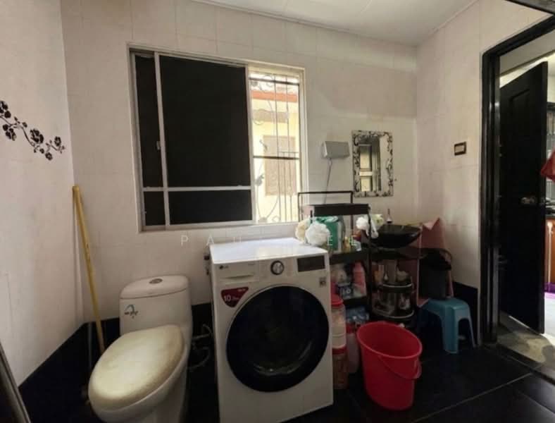 Rumah Teres 2 Tingkat untuk Dijual di Bandar Puteri Puchong (Puchong) - Paul Lee - Bathroom - PropertyGuru.com.my