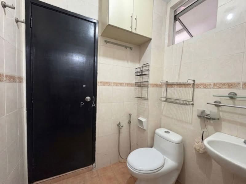 Rumah Teres 2 Tingkat untuk Dijual di Bandar Puteri Puchong (Puchong) - Paul Lee - Bathroom - PropertyGuru.com.my
