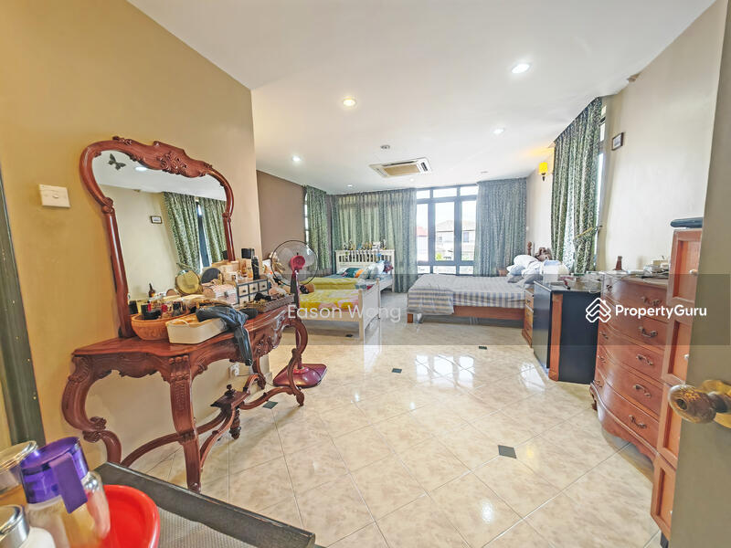 Untuk Dijual - Bandar Tun Hussein Onn