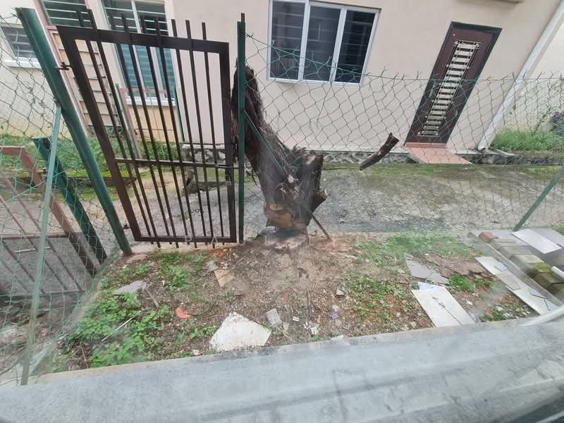 Rumah Teres 2 Tingkat untuk Dijual di TAMAN PUCHONG UTAMA (Puchong) - Paul Lee - Exterior - PropertyGuru.com.my