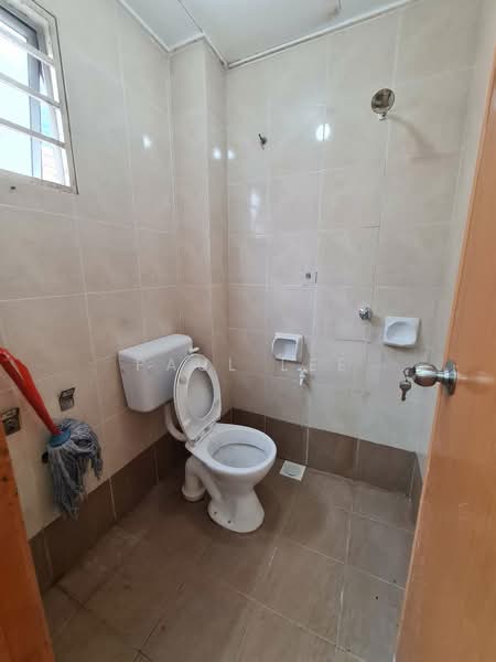 Rumah Teres 2 Tingkat untuk Dijual di TAMAN PUCHONG UTAMA (Puchong) - Paul Lee - Bathroom - PropertyGuru.com.my