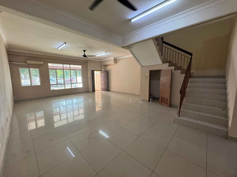 Rumah Teres 2 Tingkat untuk Dijual di TAMAN PUCHONG UTAMA (Puchong) - Paul Lee - Living Room - PropertyGuru.com.my