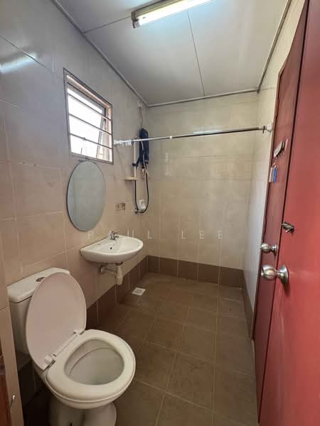 Rumah Teres 2 Tingkat untuk Dijual di TAMAN PUCHONG UTAMA (Puchong) - Paul Lee - Bathroom - PropertyGuru.com.my