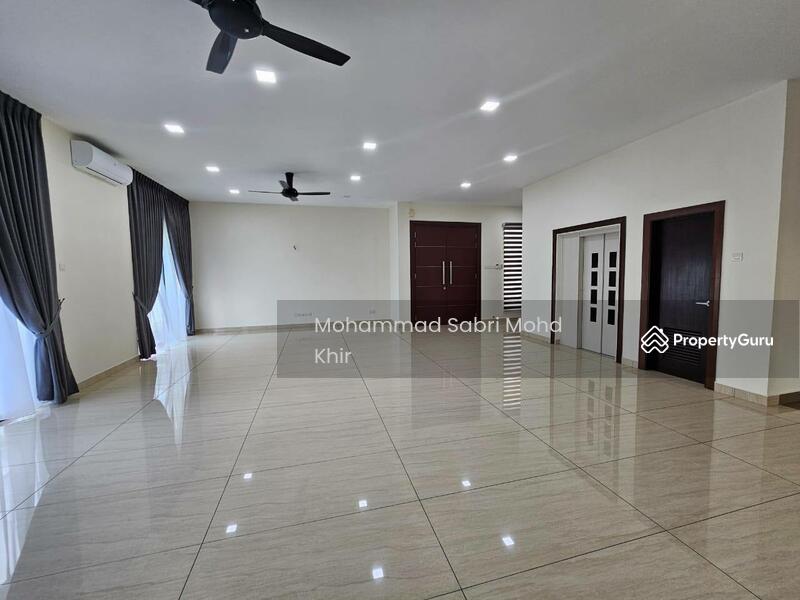 Ground floor: Large living area. 