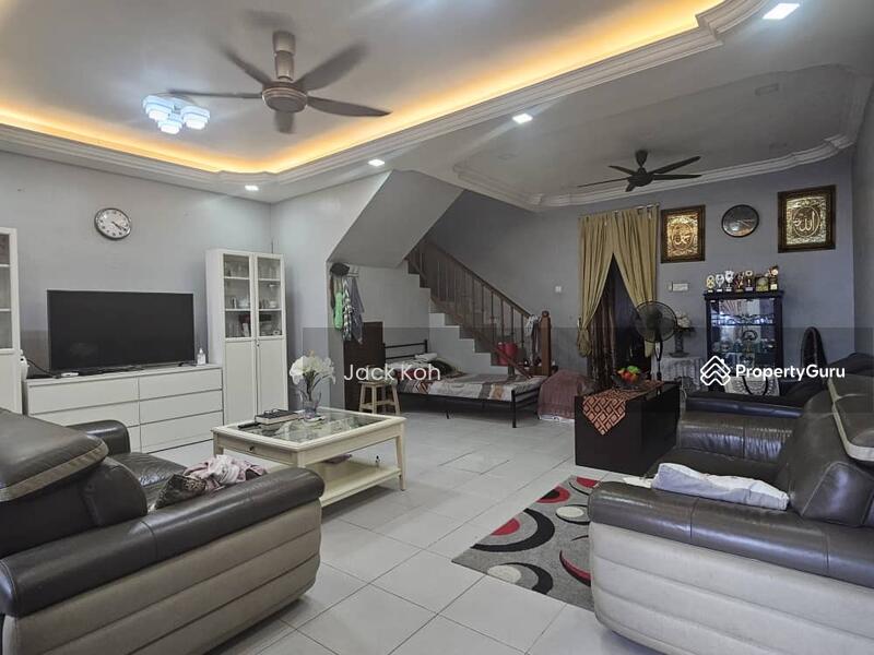 Bukit Tiram Bukit Tiram Bukits Tirams, Jalan Ledang, Taman Nora, Ulu