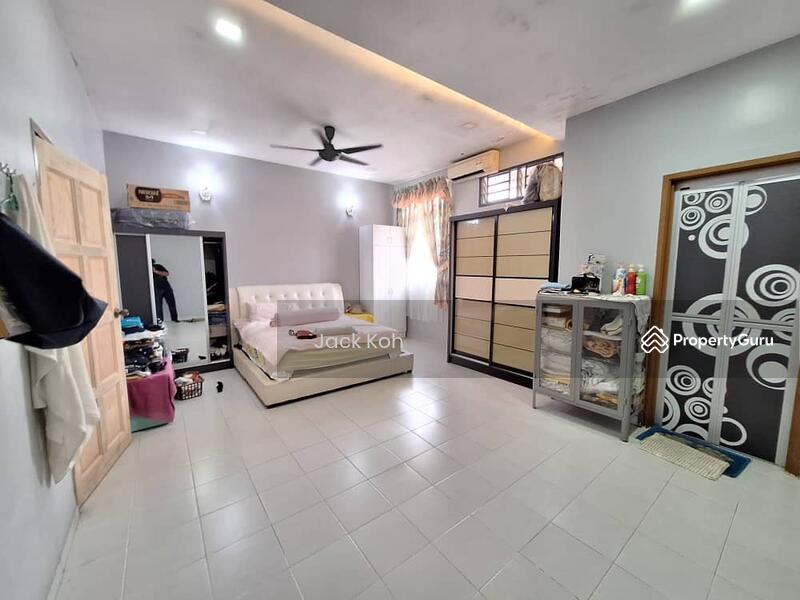 Bukit Tiram Bukit Tiram Bukits Tirams, Jalan Ledang, Taman Nora, Ulu