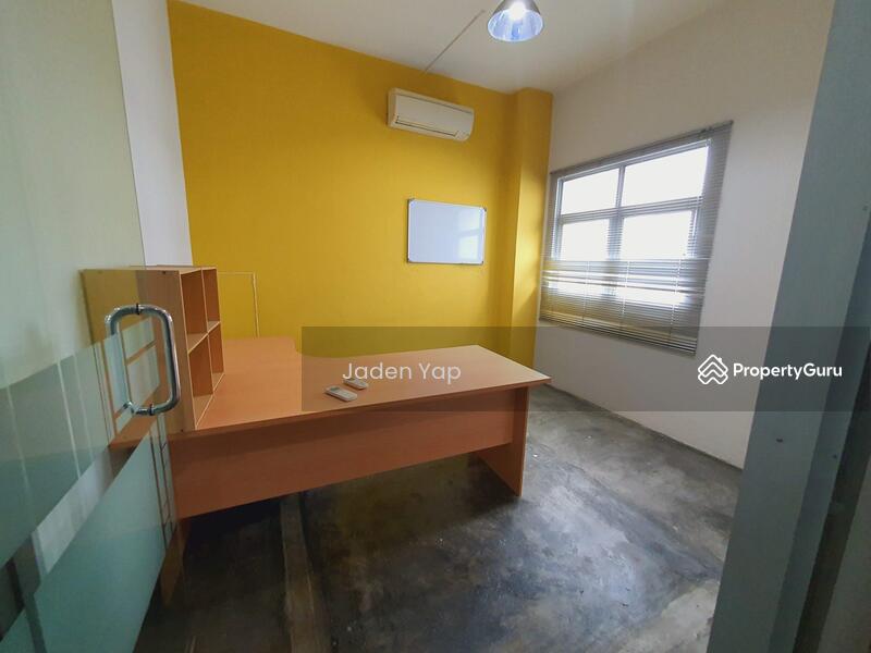 Queen's Avenue, Jalan Bayam, Maluri, Taman Maluri, Cheras, Kuala Lumpur