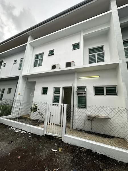 Rumah Teres 2 Tingkat untuk Dijual di Bandar Saujana Putra (Tanjong Duabelas) - Alex Tong - PropertyGuru.com.my