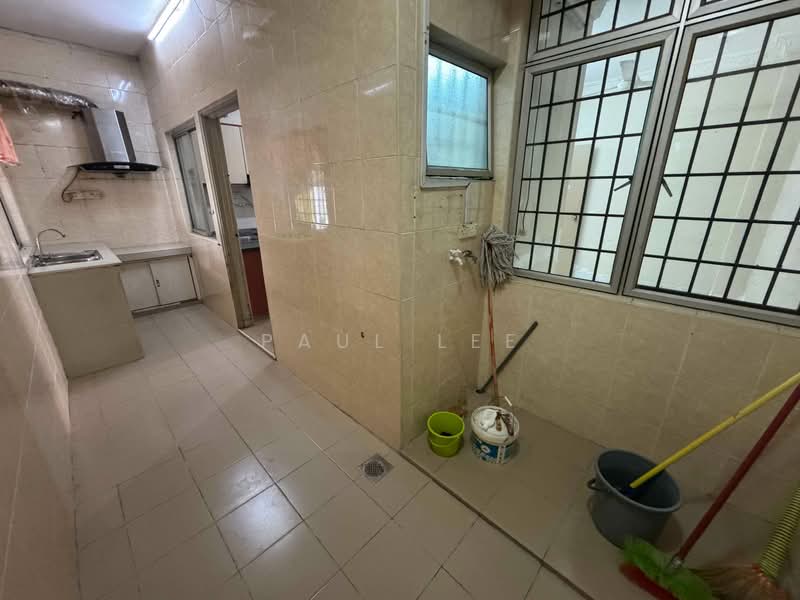 2.5-storey Terraced House for Sale in Mutiara Puchong (Puchong) - Paul Lee - Kitchen - PropertyGuru.com.my