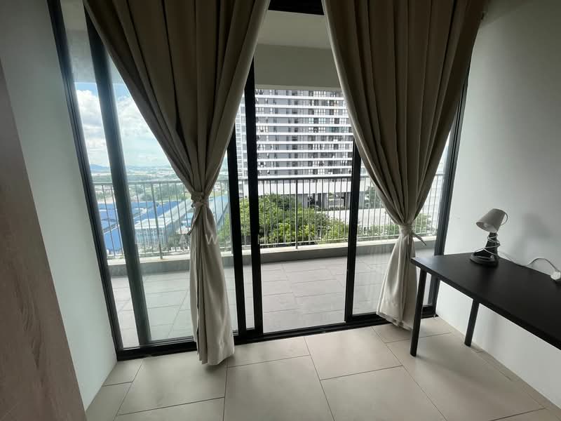 Servis Apartment untuk Disewa di SqWhere Service Apartments - Liaw Hen Fui - Balcony - PropertyGuru.com.my