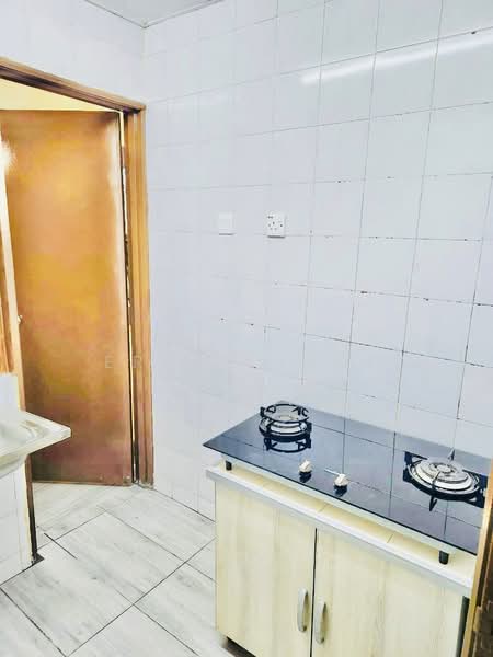 Pangsapuri untuk Disewa di Ilham Apartment - Erin Yusof - Kitchen - PropertyGuru.com.my