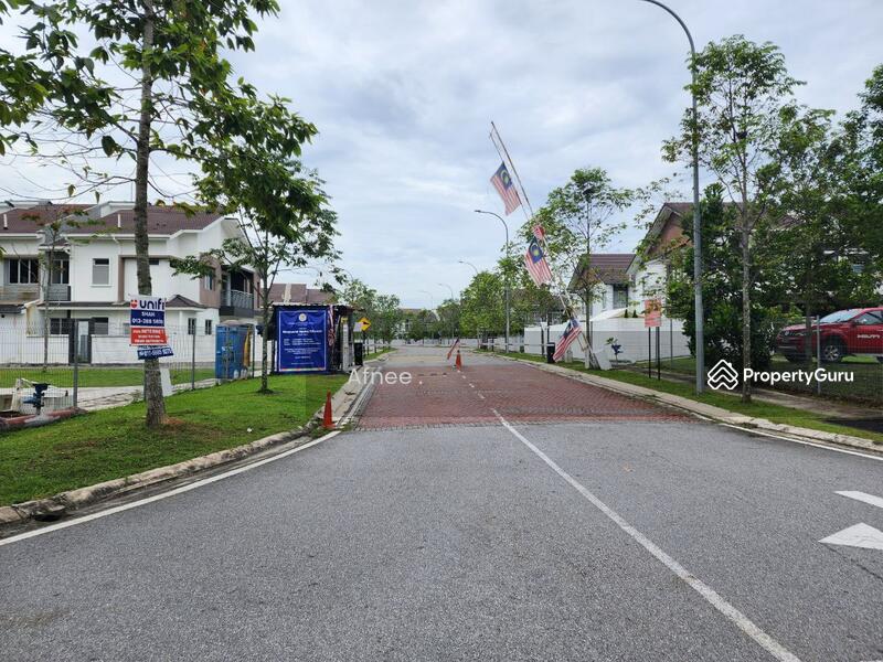 End Lot Double Storey Terrace Serene Heights Acacia Semenyih untuk