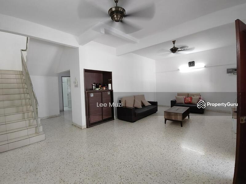 Canning Garden Ipoh double storey house with furnished new painted for