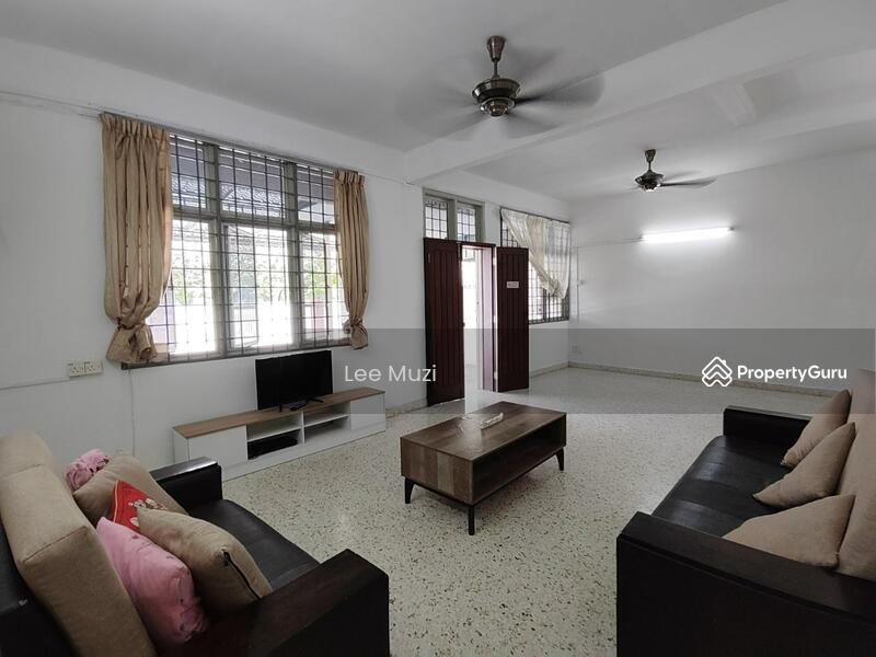 Canning Garden Ipoh double storey house with furnished new painted for