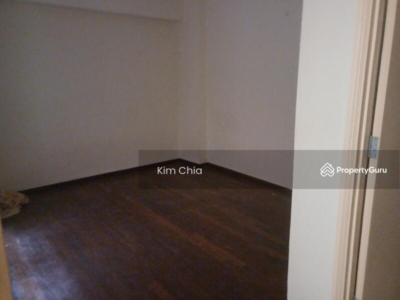 For Sale - Sang Suria