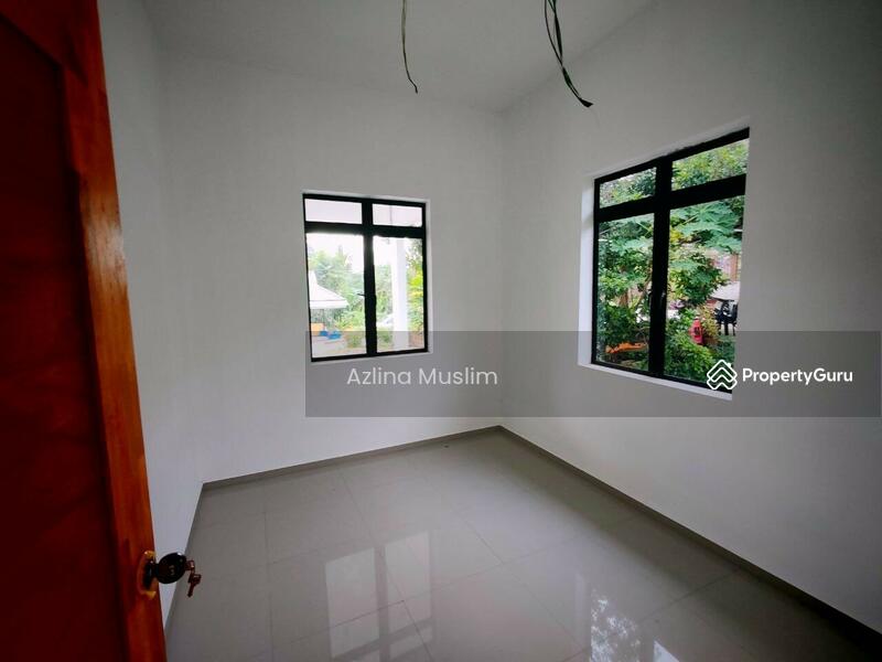 Untuk Dijual - Simpang Renggam