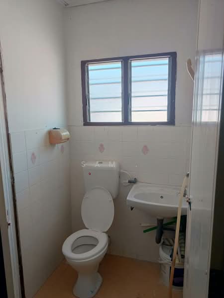 2-storey Terraced House for Sale in Taman Pinji Mewah (Ipoh) - Sam . - Bathroom - PropertyGuru.com.my